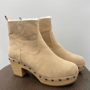 3For$20 Faux Fur Beige Boots Wood heel Size 8.5 New